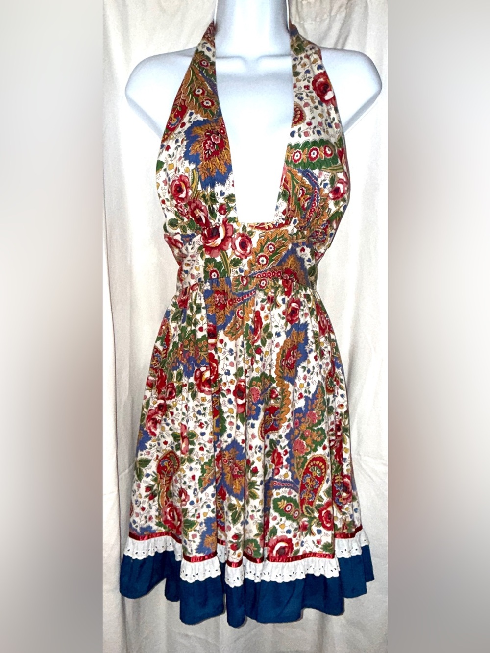 Vintage 70s Denise Are Here Style 2043 Iconic Halter Mini Knee Dress Cottagecore